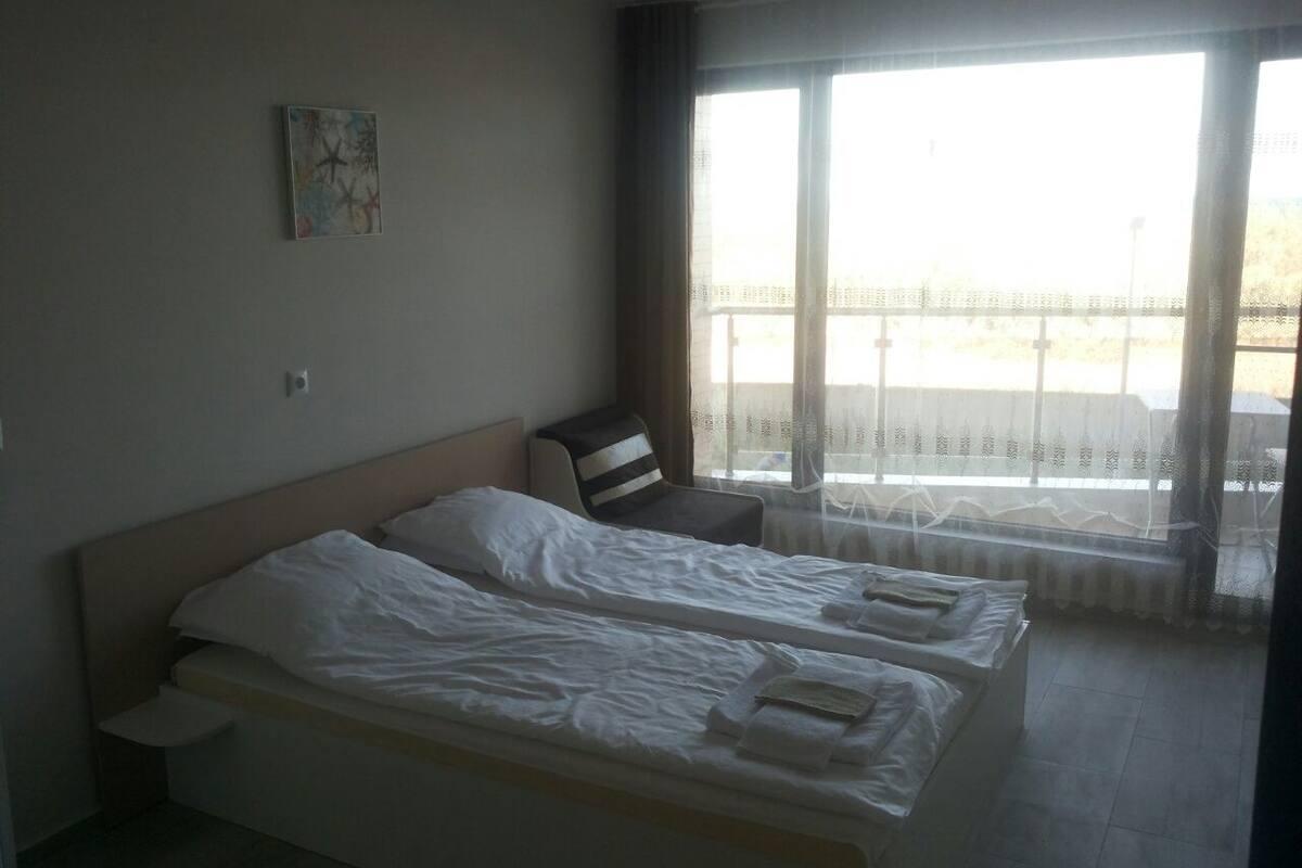 Apart Hotel Iglika Pomorie Ngoại thất bức ảnh